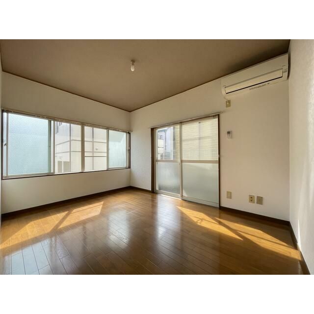 近くのヨークマート 南毛利店まで1,103m(徒歩14分)
