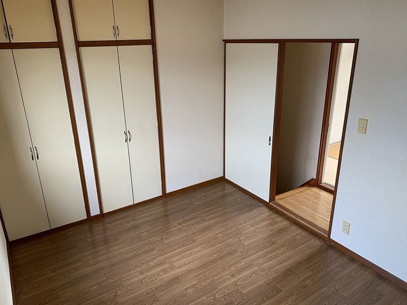 ベッドルーム