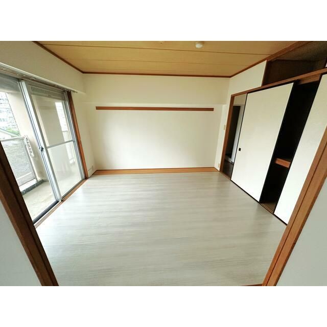 近くのコーナン鎌倉大船モールまで417m(徒歩6分)