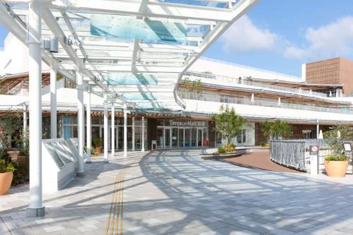 近くのTerrace Mall(テラス モール)湘南まで492m(徒歩7分)