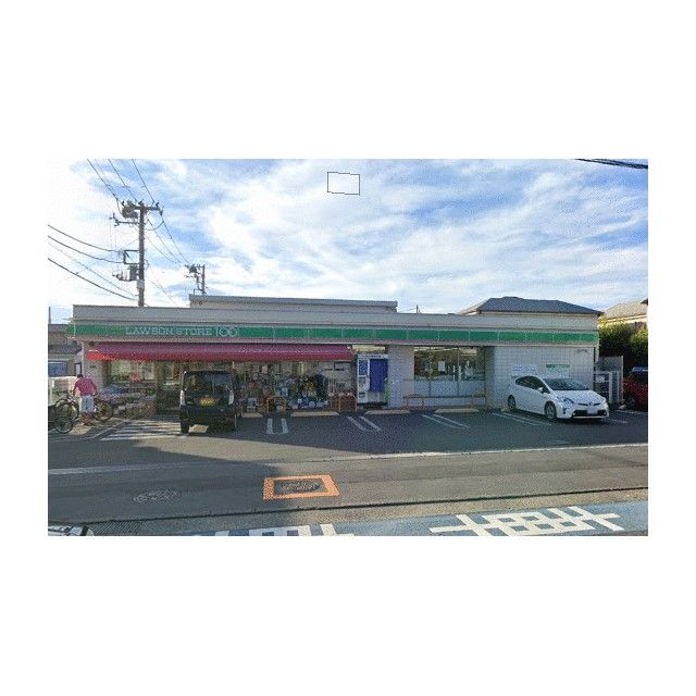 近くのローソンストア100辻堂元町五丁目店まで469m(徒歩6分)