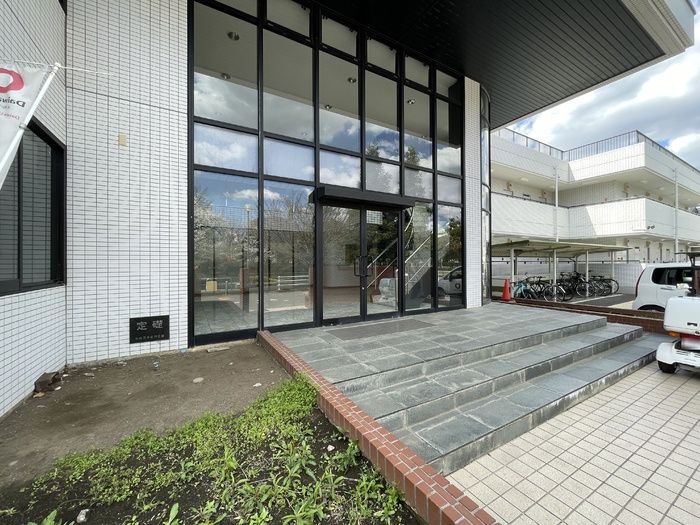 近くのセブンイレブン 横浜深谷町店まで831m(徒歩11分)