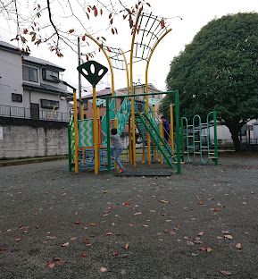 近くのしぶさわふれあい公園まで480m(徒歩6分)