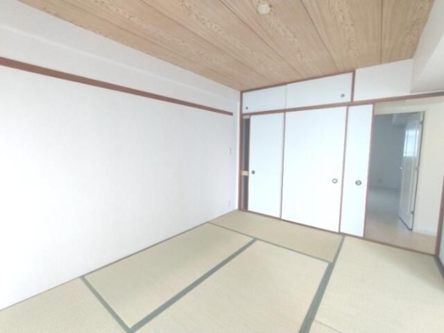 ベッドルーム