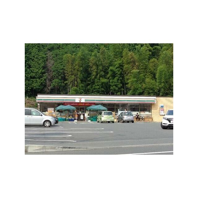 近くのセブンイレブン鎌倉城廻東店まで221m(徒歩3分)