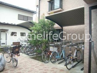 近くのローソン 藤沢鵠沼神明四丁目店まで141m(徒歩2分)