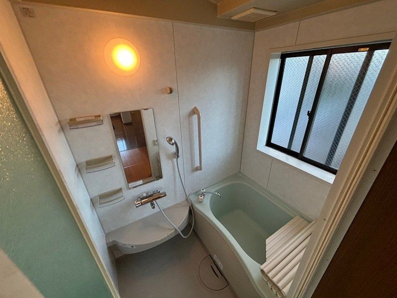 近くのダイナシティイーストまで1,167m（徒歩15分）