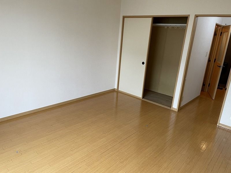 ベッドルーム