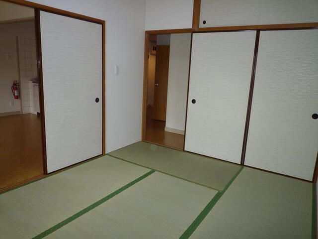 ベッドルーム