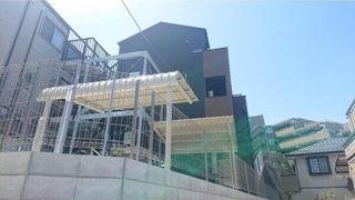 α（アルファ） parks eastの外観画像