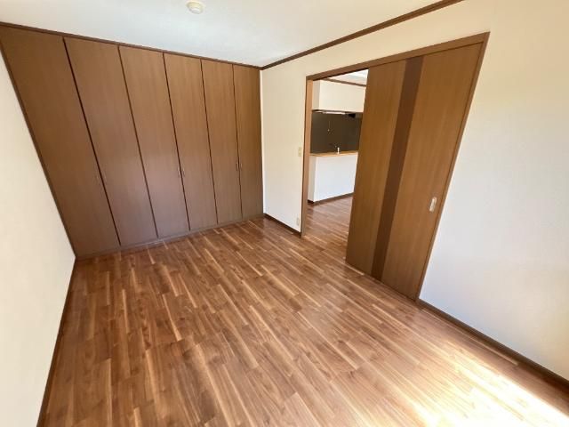 近くのダイナシティウエストまで627m(徒歩8分)