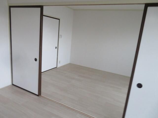 ベッドルーム