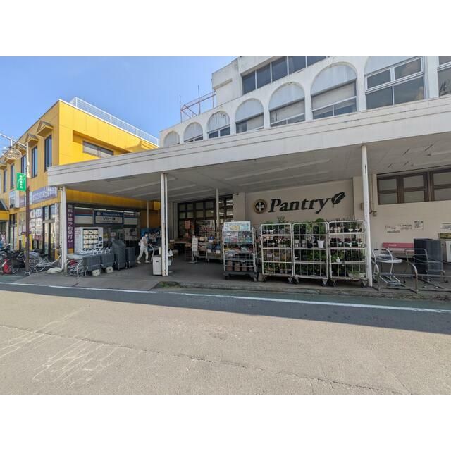 近くの小田原百貨店渋沢店まで271m(徒歩4分)