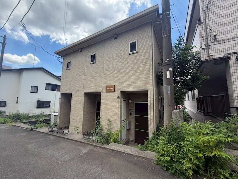 近くのローソン 東海大学前店まで174m(徒歩3分)