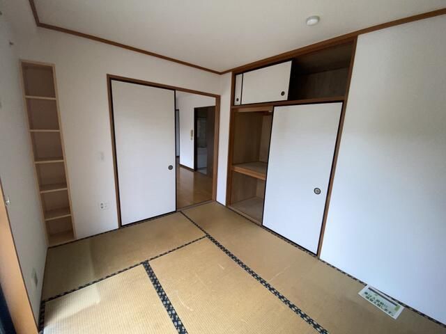 ベッドルーム