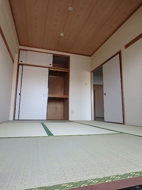 ベッドルーム