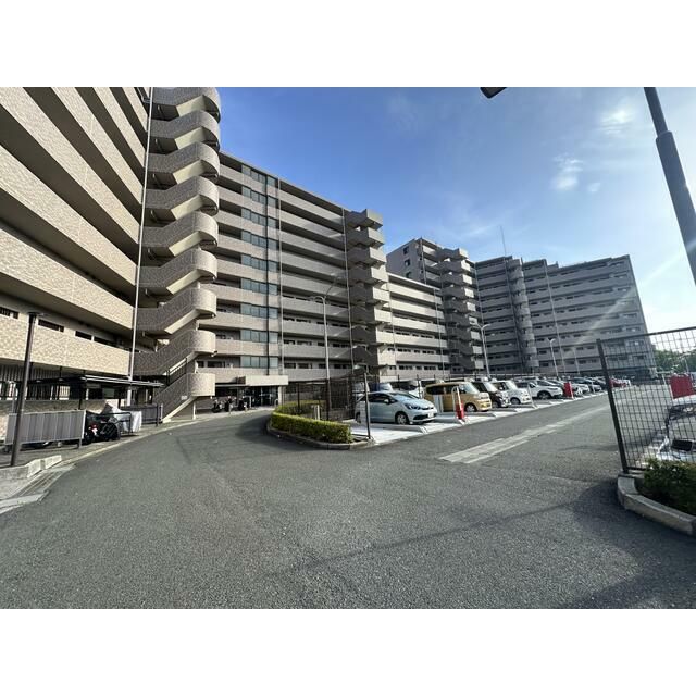 近くの東戸塚記念病院まで739m(徒歩10分)