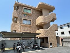 カルムの外観画像