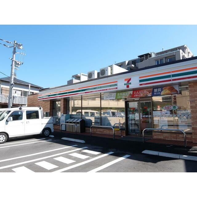 近くのセブンイレブン吉田町店まで350m(徒歩5分)