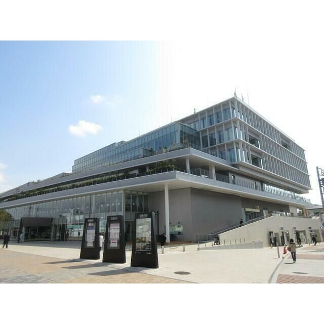 近くの大和市立図書館まで1,546m(徒歩20分)