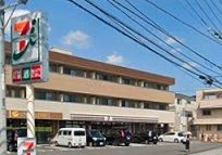 近くのセブンイレブン横浜戸塚柏尾町店まで174m（徒歩3分）