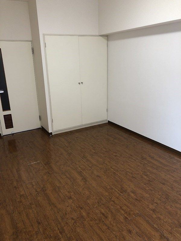 ベッドルーム