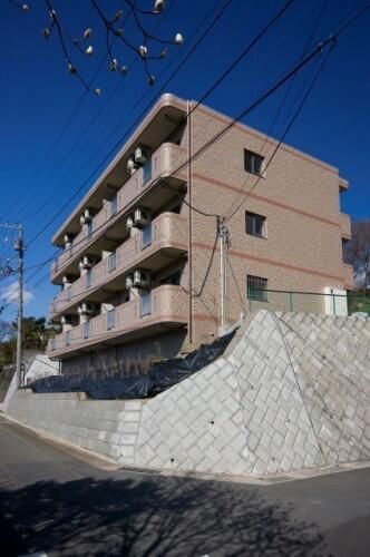 近くのクリエイトエス・ディー厚木飯山店まで849m（徒歩11分）