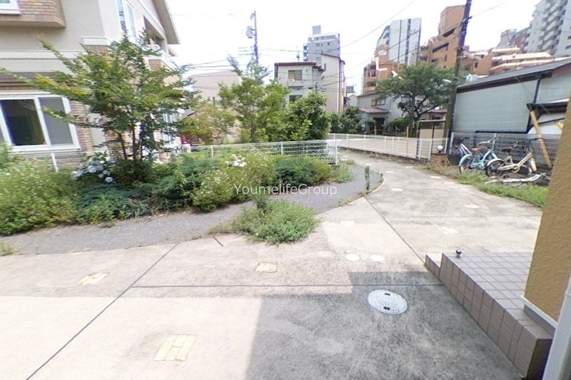 近くのローソン 藤沢駅北口店まで425m(徒歩6分)