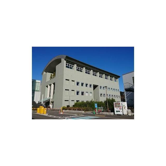 近くの藤沢市立看護専門学校まで173m(徒歩3分)