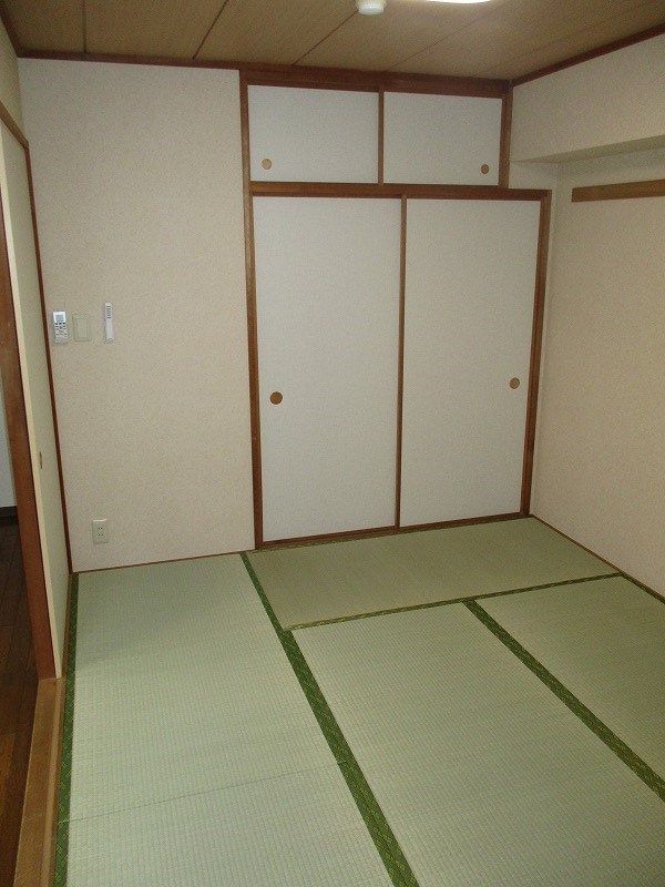 ベッドルーム
