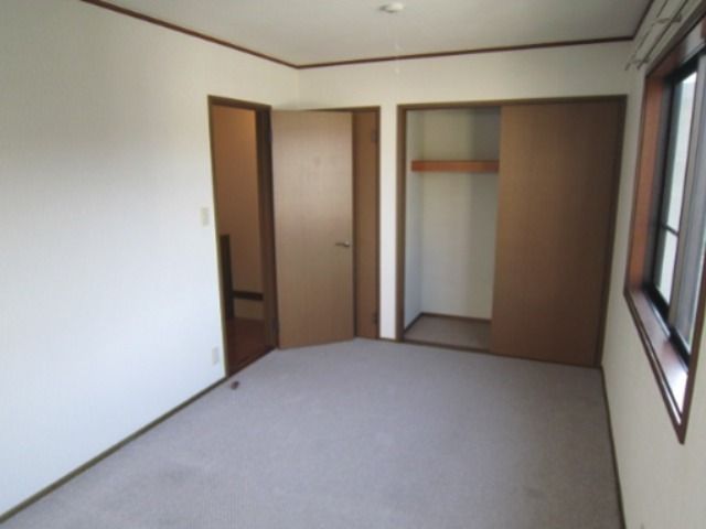 ベッドルーム