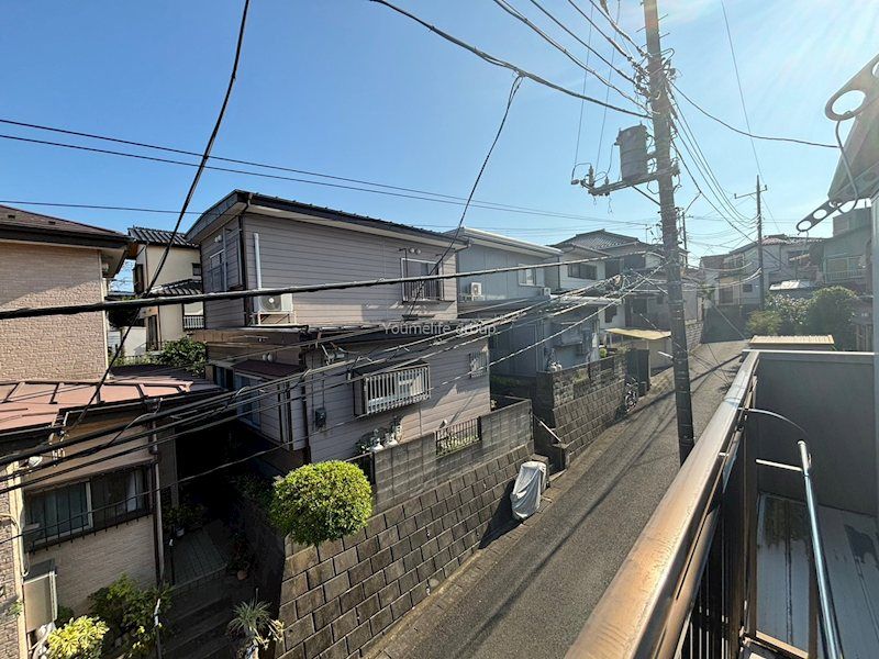 近くのマルエツ 綾瀬店まで961m(徒歩13分)