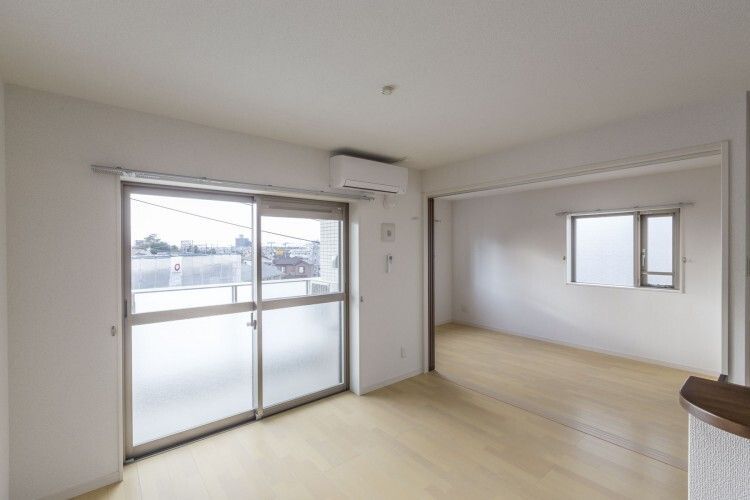 近くのセブンイレブン 藤沢辻堂神台2丁目店まで94m(徒歩2分)