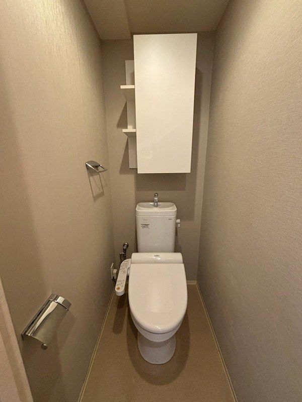 近くのサンドラッグ 厚木戸室店まで882m(徒歩12分)
