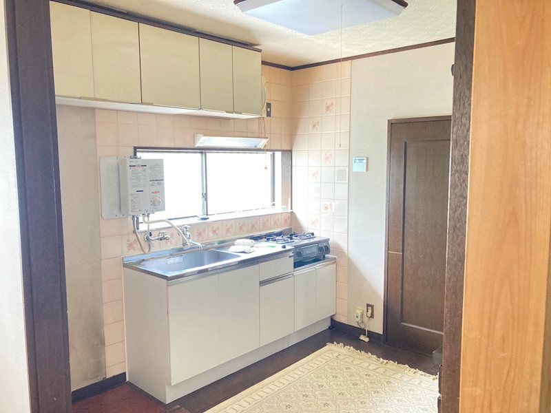 近くのセブンイレブン 平塚寺田縄店まで601m(徒歩8分)