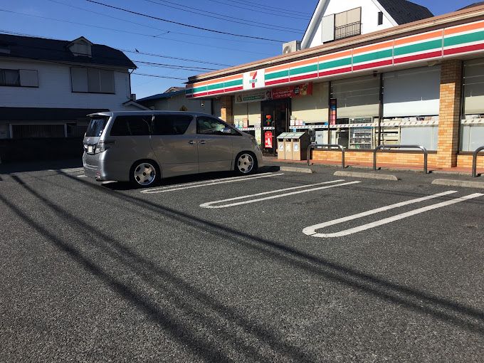近くのセブンイレブン 座間相模が丘1丁目店まで544m（徒歩7分）