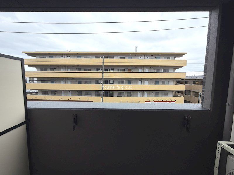 近くのIKOZAまで177m（徒歩3分）