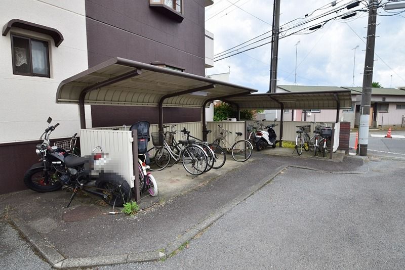 近くのセブンイレブン 小田原鴨宮駅南店まで642m(徒歩9分)