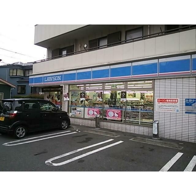 近くのローソン栄笠間二丁目店まで740m（徒歩10分）