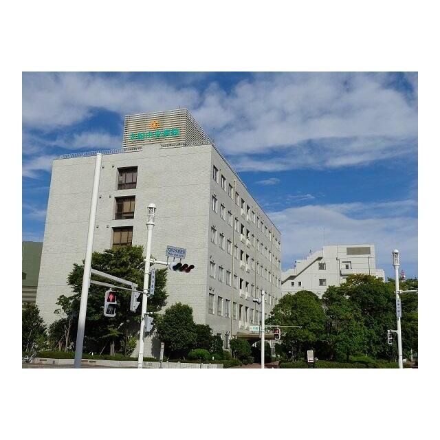 近くの社会医療法人財団互恵会大船中央病院まで1,524m（徒歩20分）