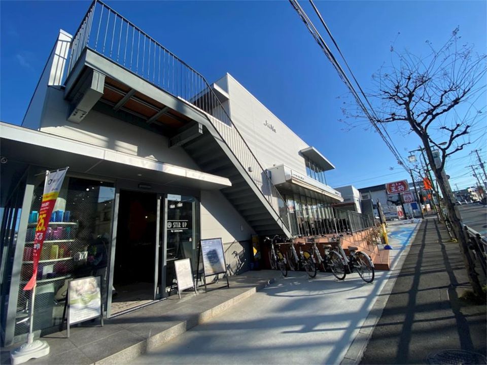近くのミロクジーナまで829m（徒歩11分）
