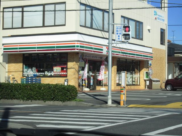 近くのセブンイレブン 小田原南鴨宮店まで531m（徒歩7分）