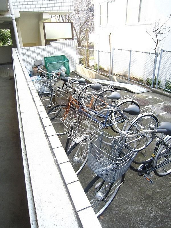 近くのユーコープ 湘南台店まで142m（徒歩2分）