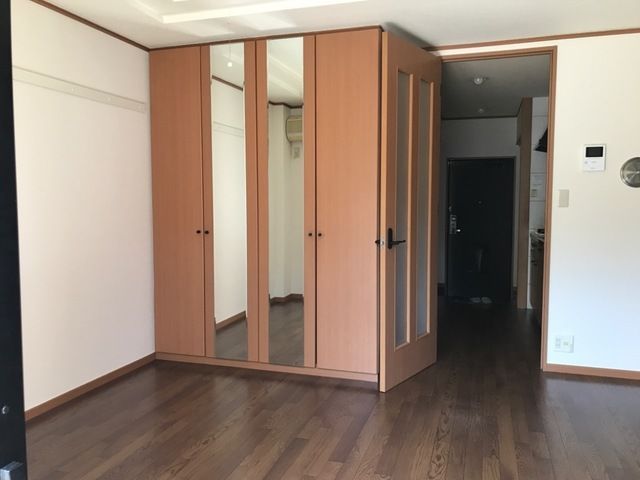 ベッドルーム