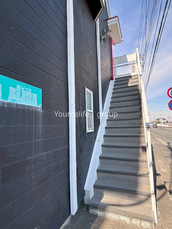 近くのセブンイレブン 海老名中野店まで367m(徒歩5分)