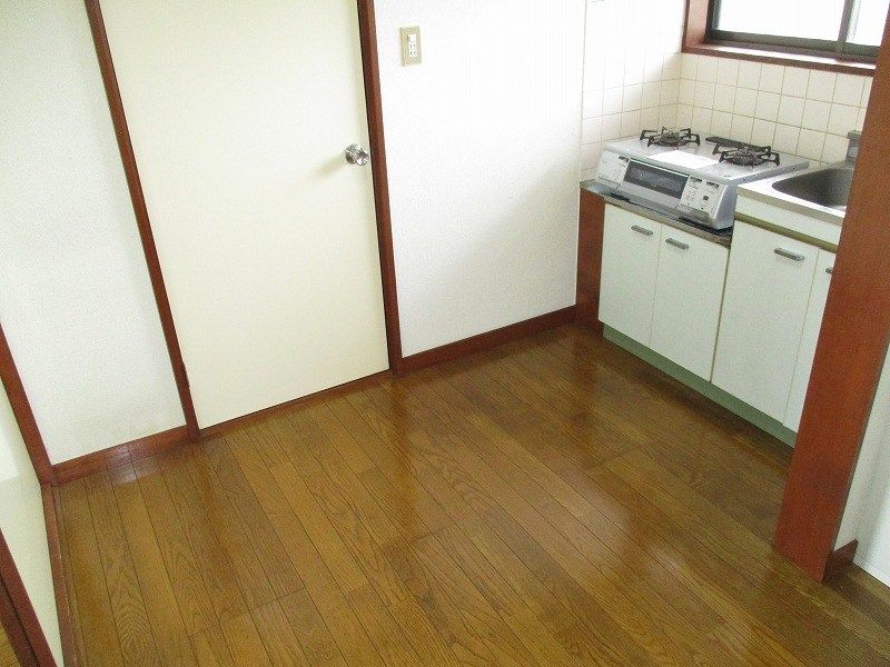 近くの戸塚モディまで932m(徒歩12分)