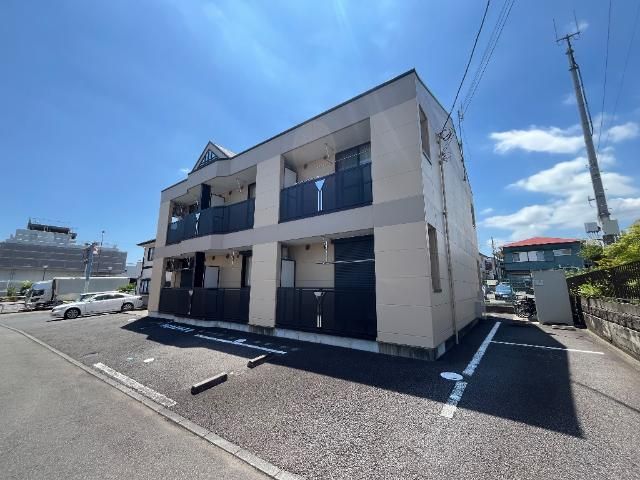 近くの小田原百貨店渋沢店まで444m（徒歩6分）