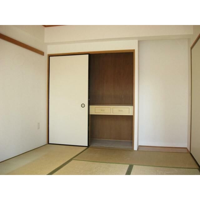 ベッドルーム