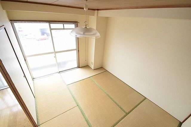 ベッドルーム
