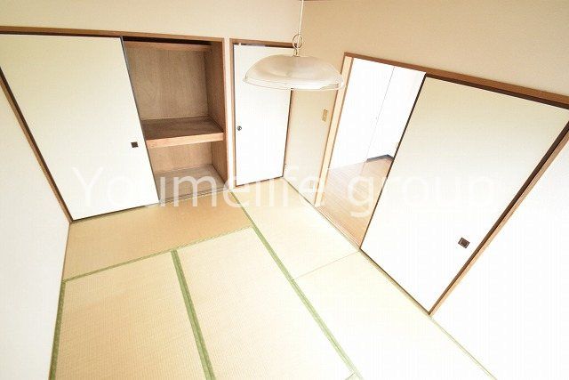 ベッドルーム
